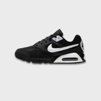 NIKE AIR MAX IVO